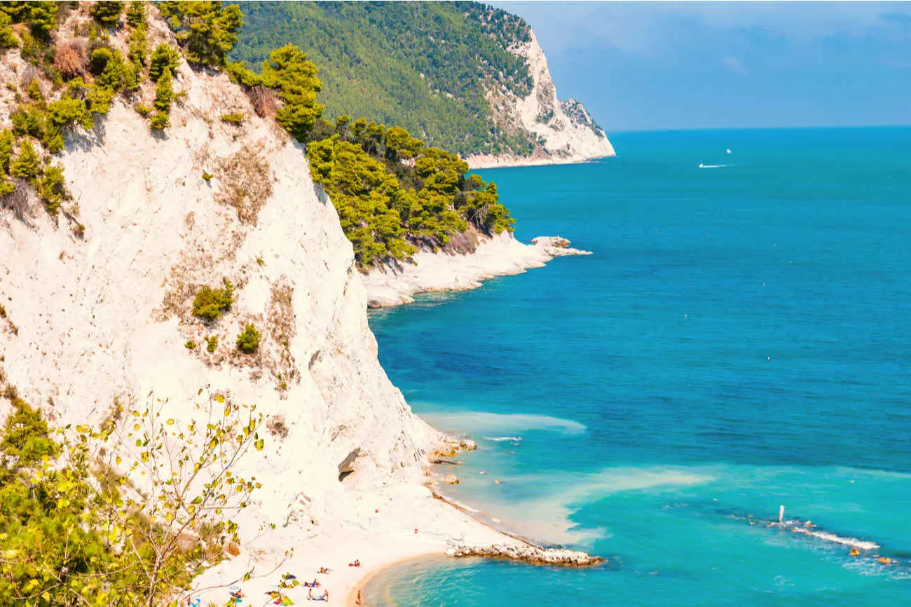 Italie_numana_shutterstock4