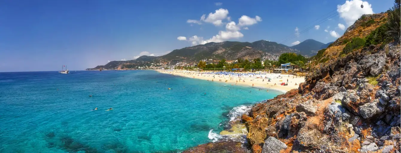 Alanya-Strand-Header-Shutterstock1