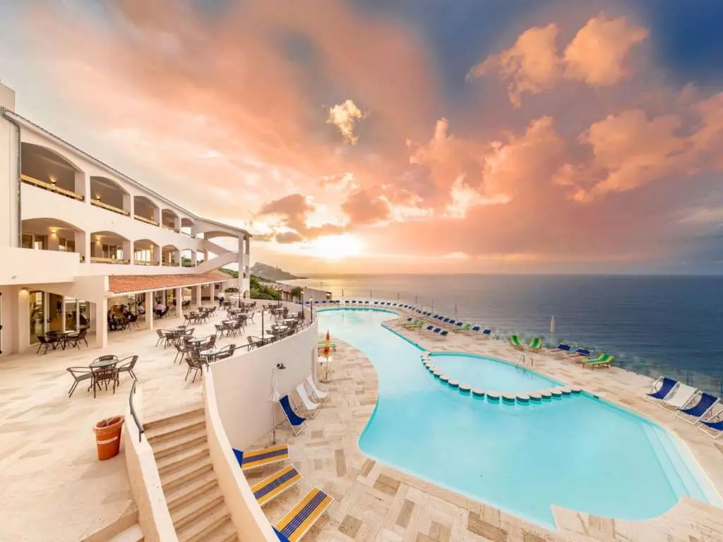 Castelsardo-Resort-Village-Sardinie-Italie-1