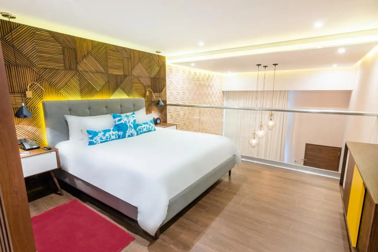 The-Fives-Downtown-Hotel-Residences-Curio-Collection-by-Hilton5