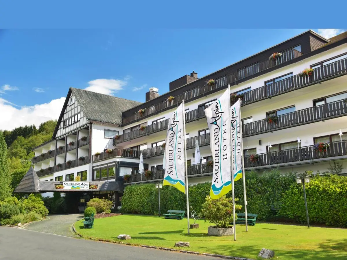 Sauerland-Alpin-Hotel1
