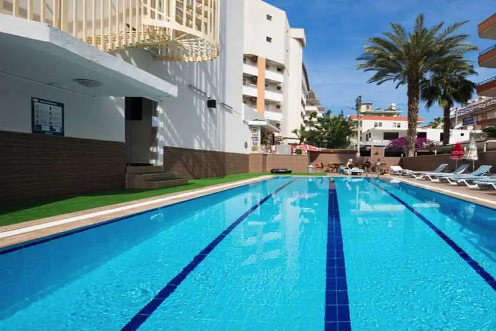 Kleopatra-blue-hawaii-alanya-turkse-riviera-turkije-1