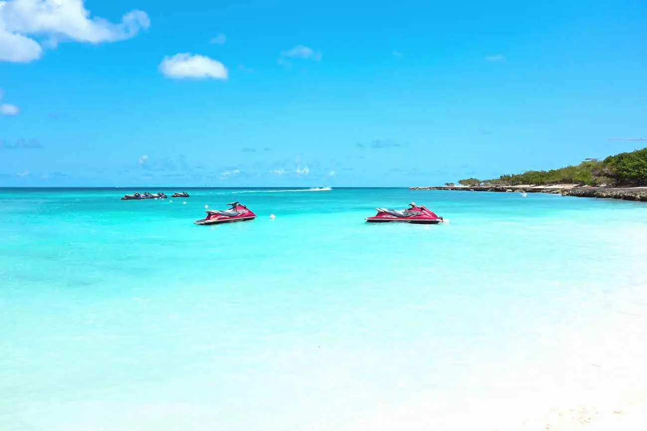 Eagle beach aruba shutterstock