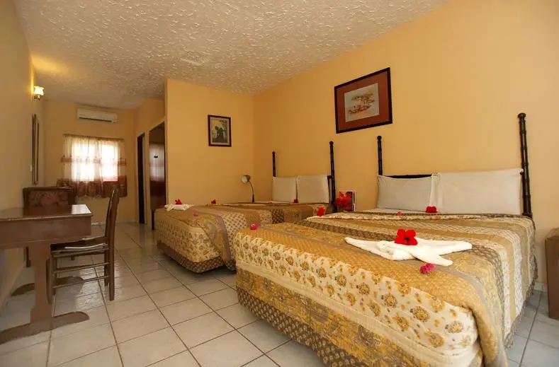 Holiday-beach-resort-kololi-gambia-4