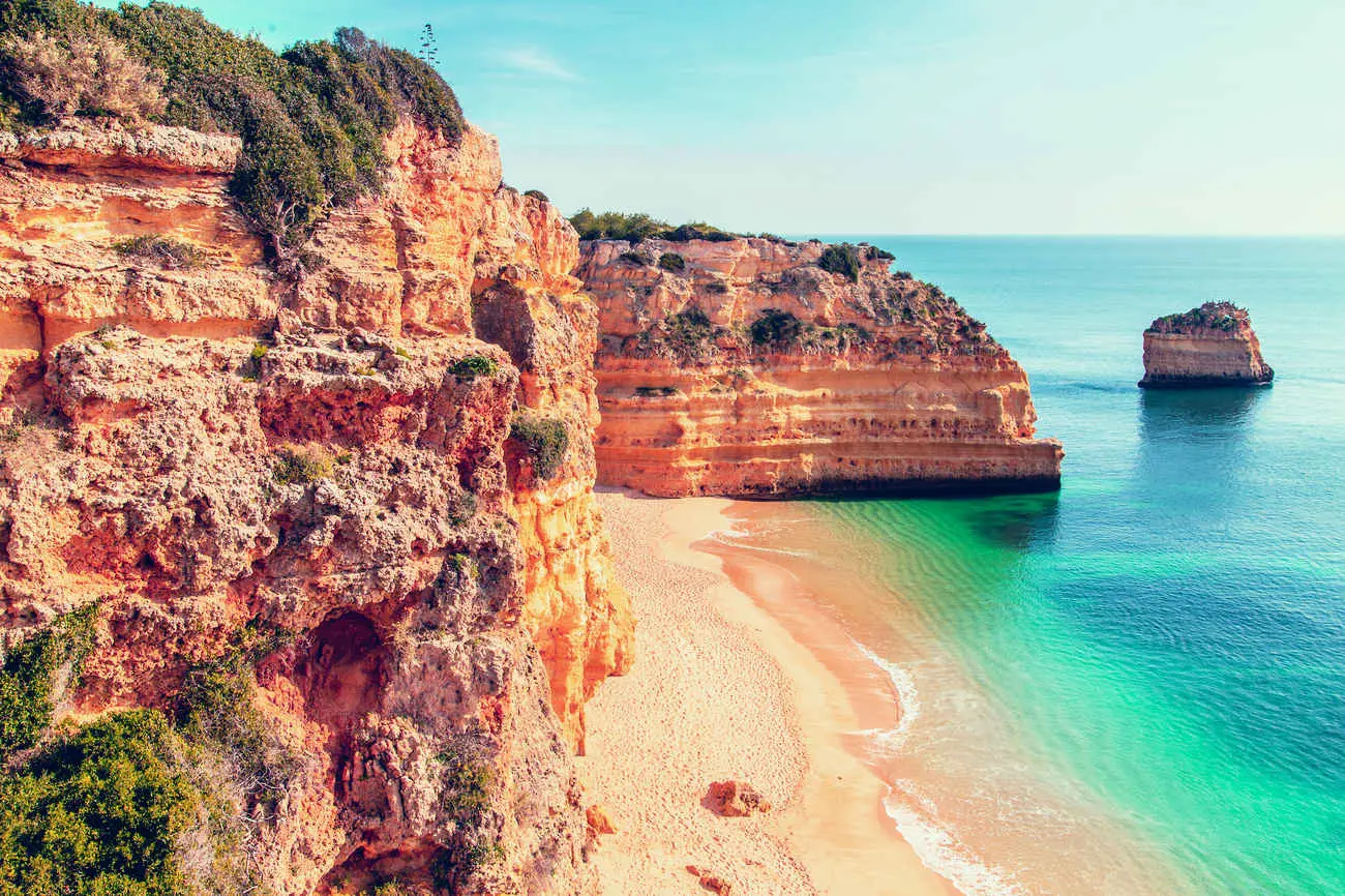 Praia_da_rocha_shutterstock4