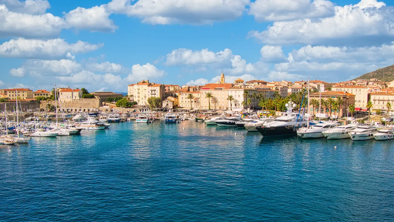 Haven bij Corsica