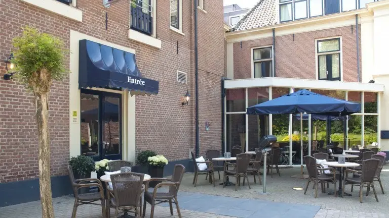 Foto-terras-Boetiek-Hotel-BonAparte-Voordeeluitjes.nl_