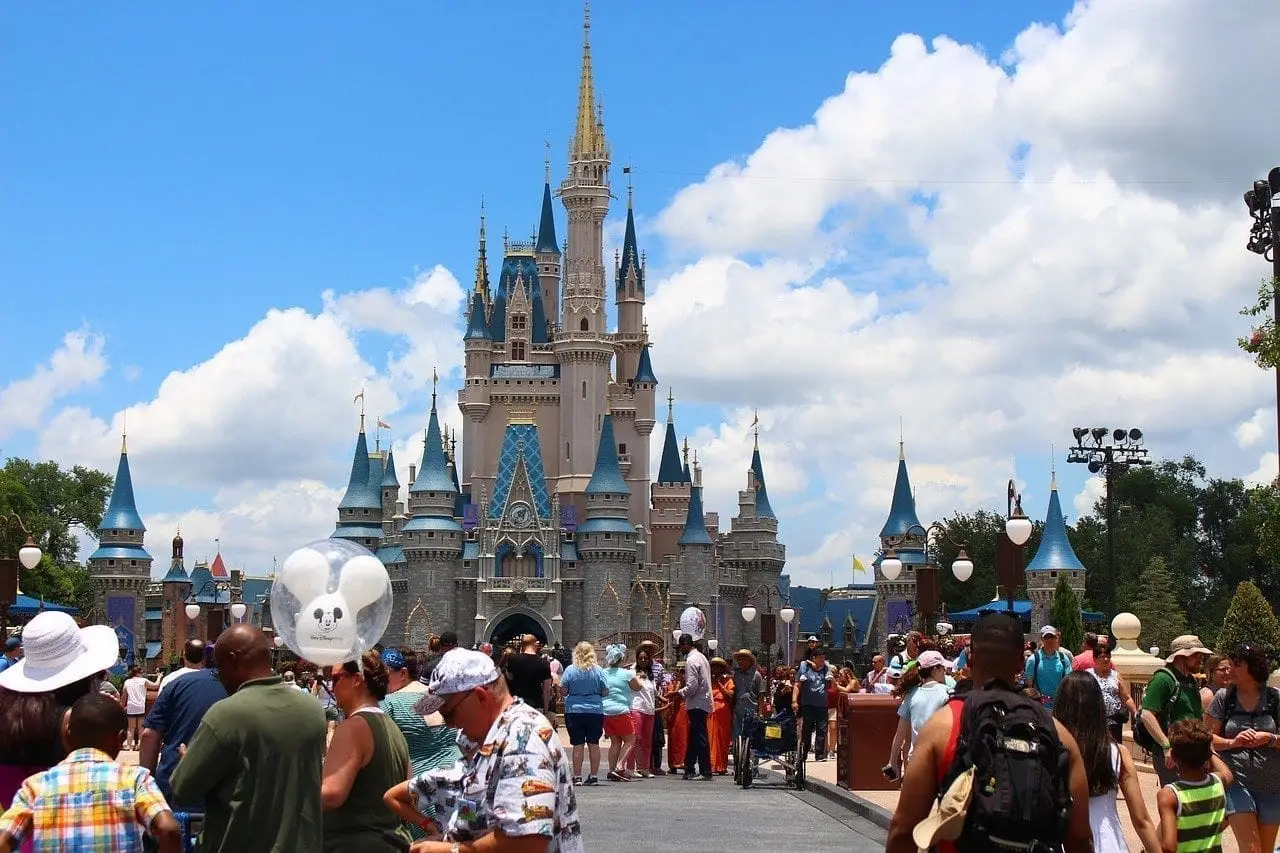 Disney-2839720_1280-1