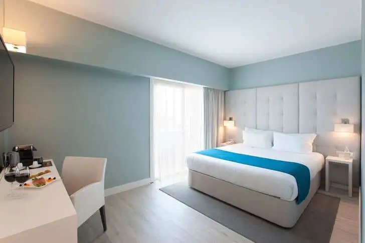Lutecia-Smart-Design-Hotel-1