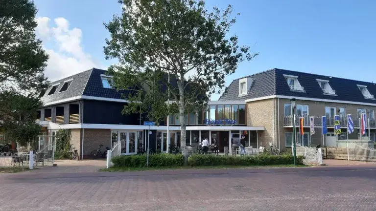 Hotel-nes-VU-1