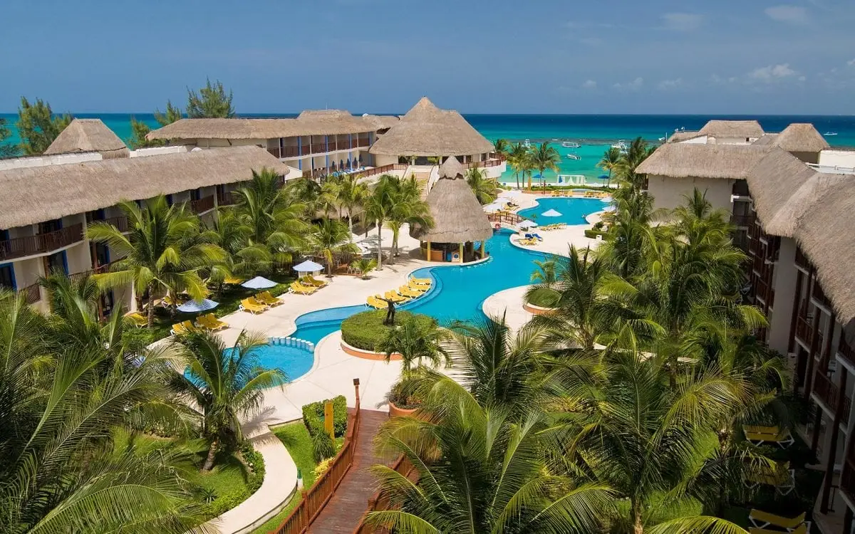 The-Reef-Coco-Beach-REsort-Mexico2