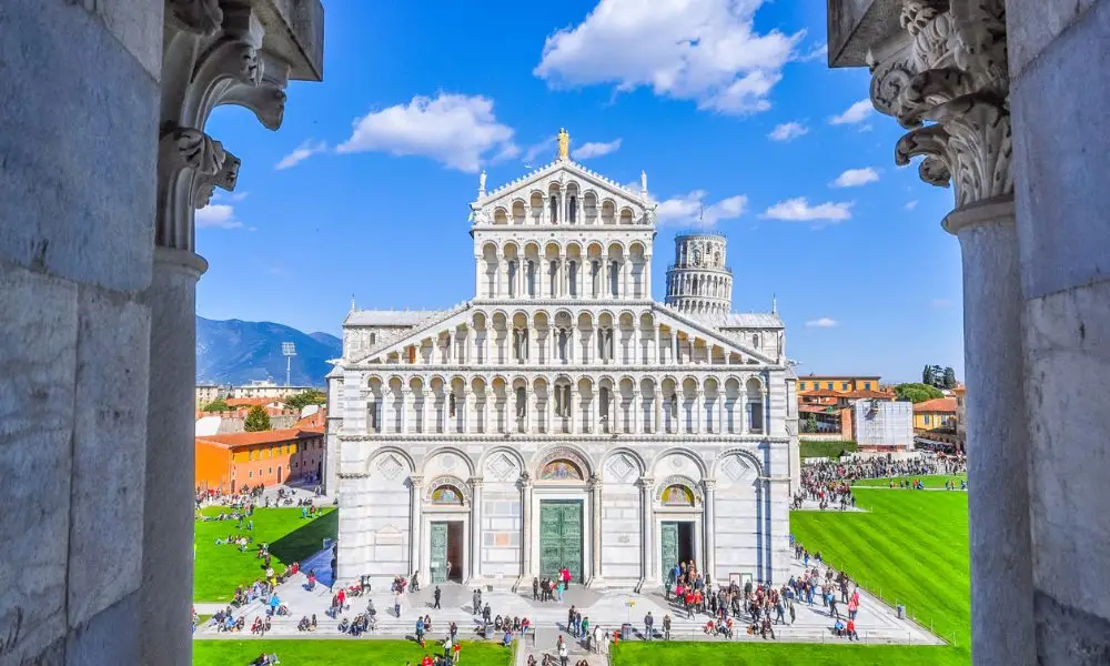 Pisa-Italie-Canvastock-2