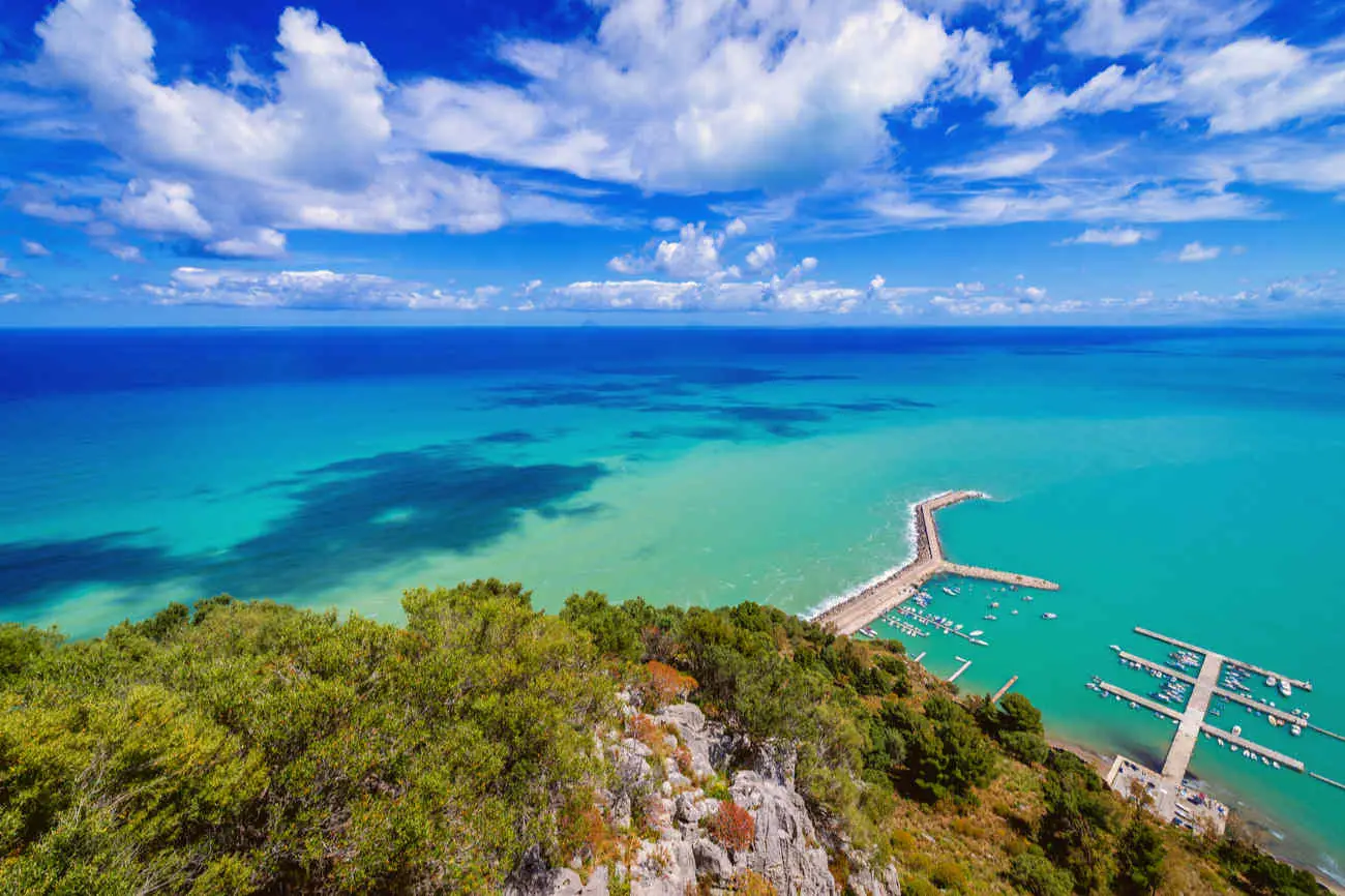 Cefalu_sicilie_shutterstock1