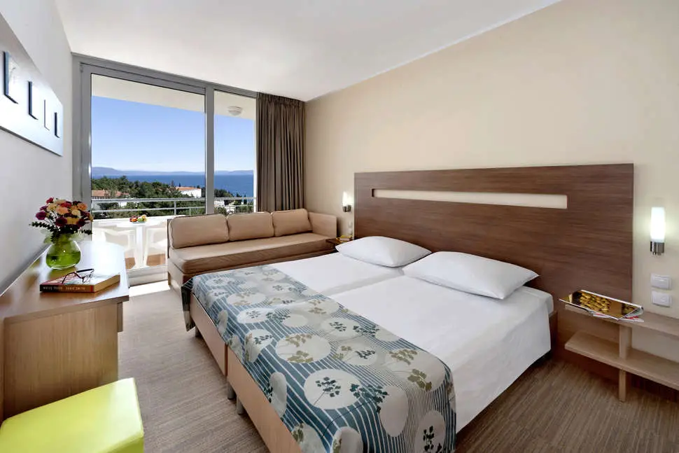 Miramar-sunny-hotel-by-valamar-istrie-kroatie-3