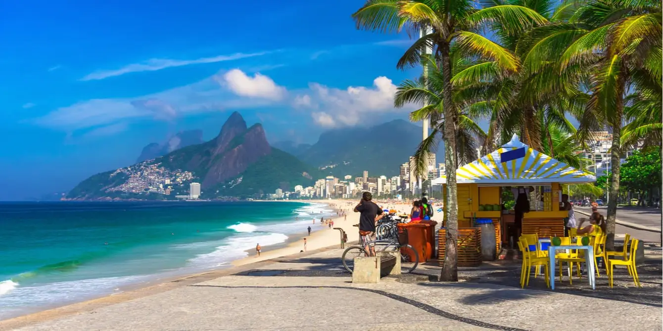 BRazilie-Strand-Header-Shutterstock1