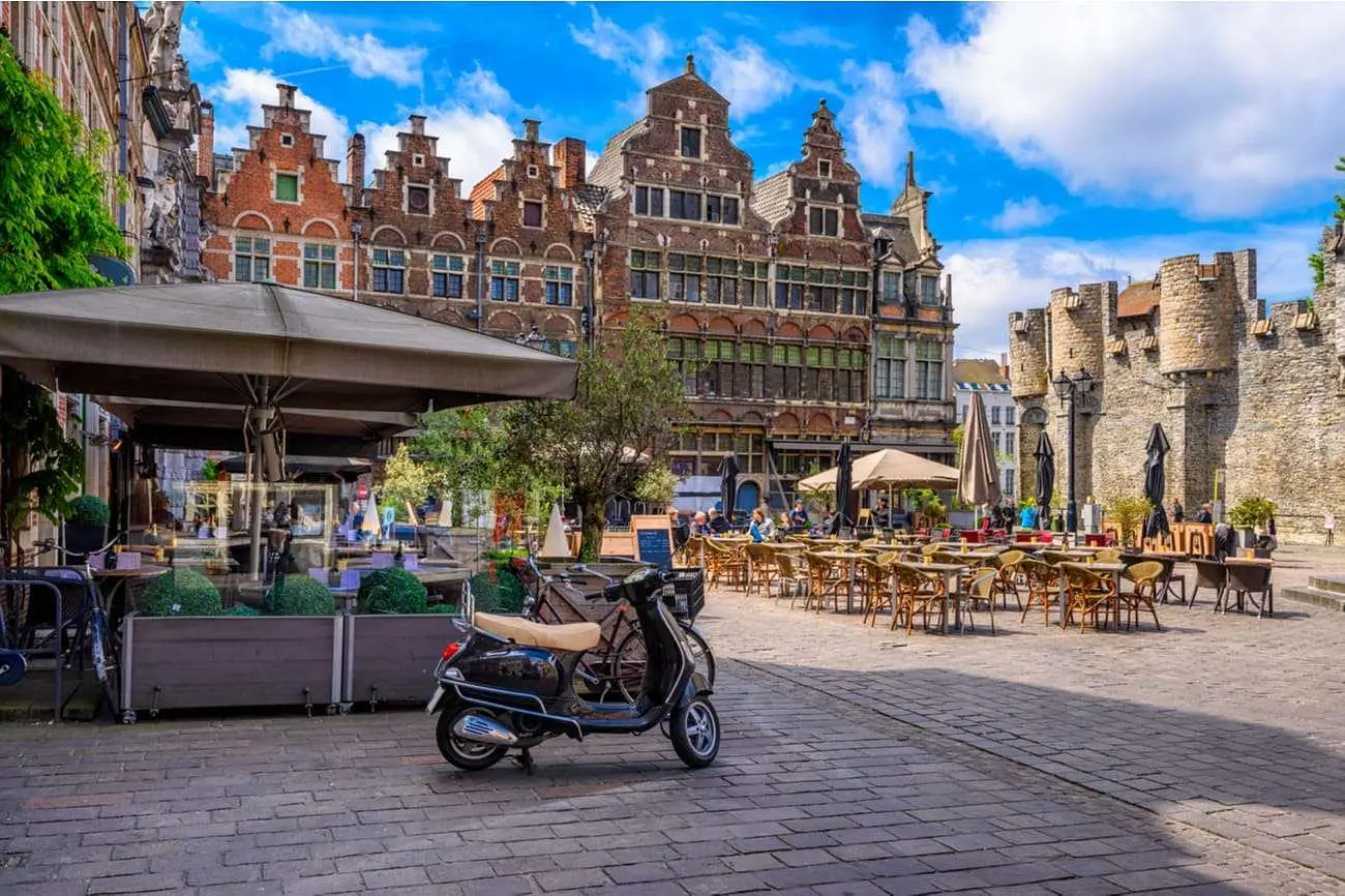 Gent-Belgie-Shutterstock2