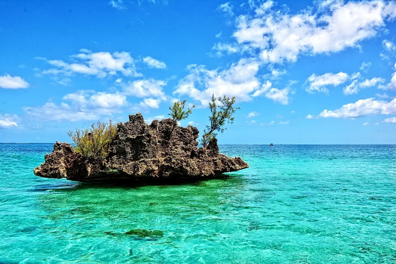 Island-4471208_1920-2