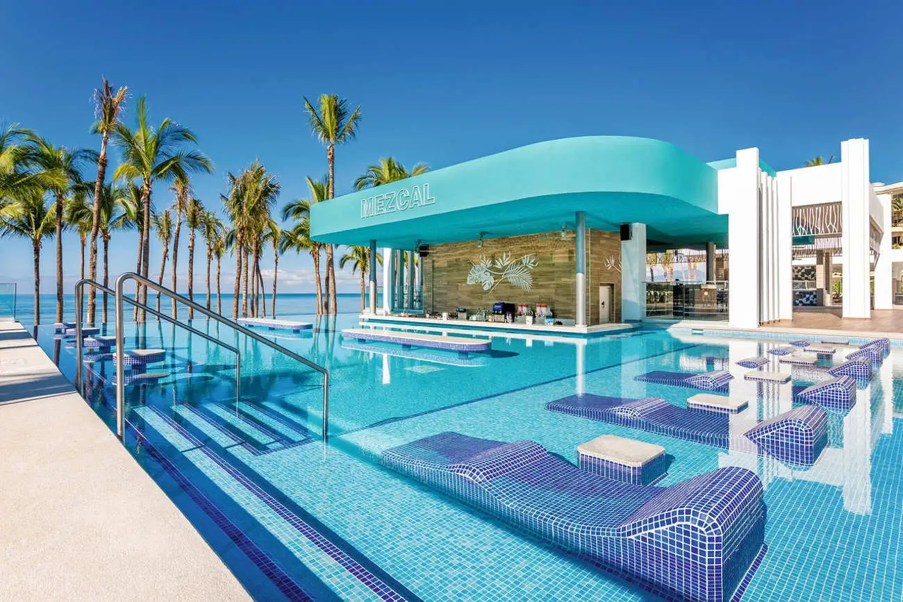 Hotel-riu-vallarta