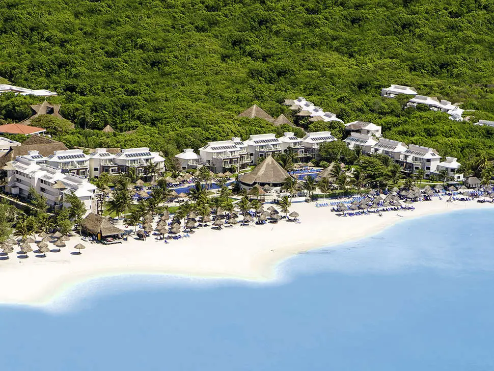 Sandos_playa_del_carmen_mexico1