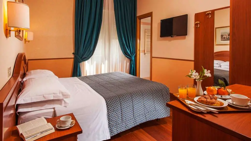 Hotel-piemonte-rome-italie-1