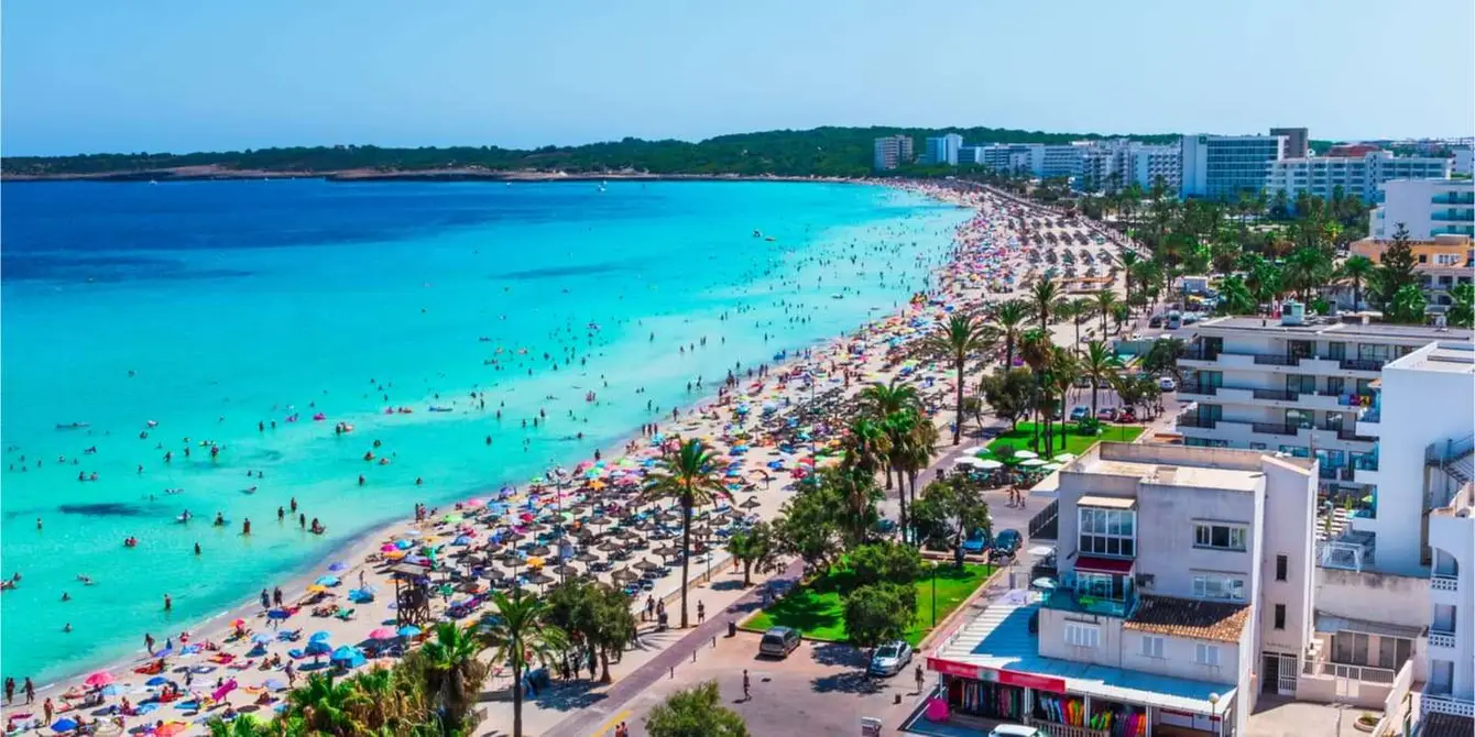 Cale-millor-mallorca-spanje-shutterstock-2