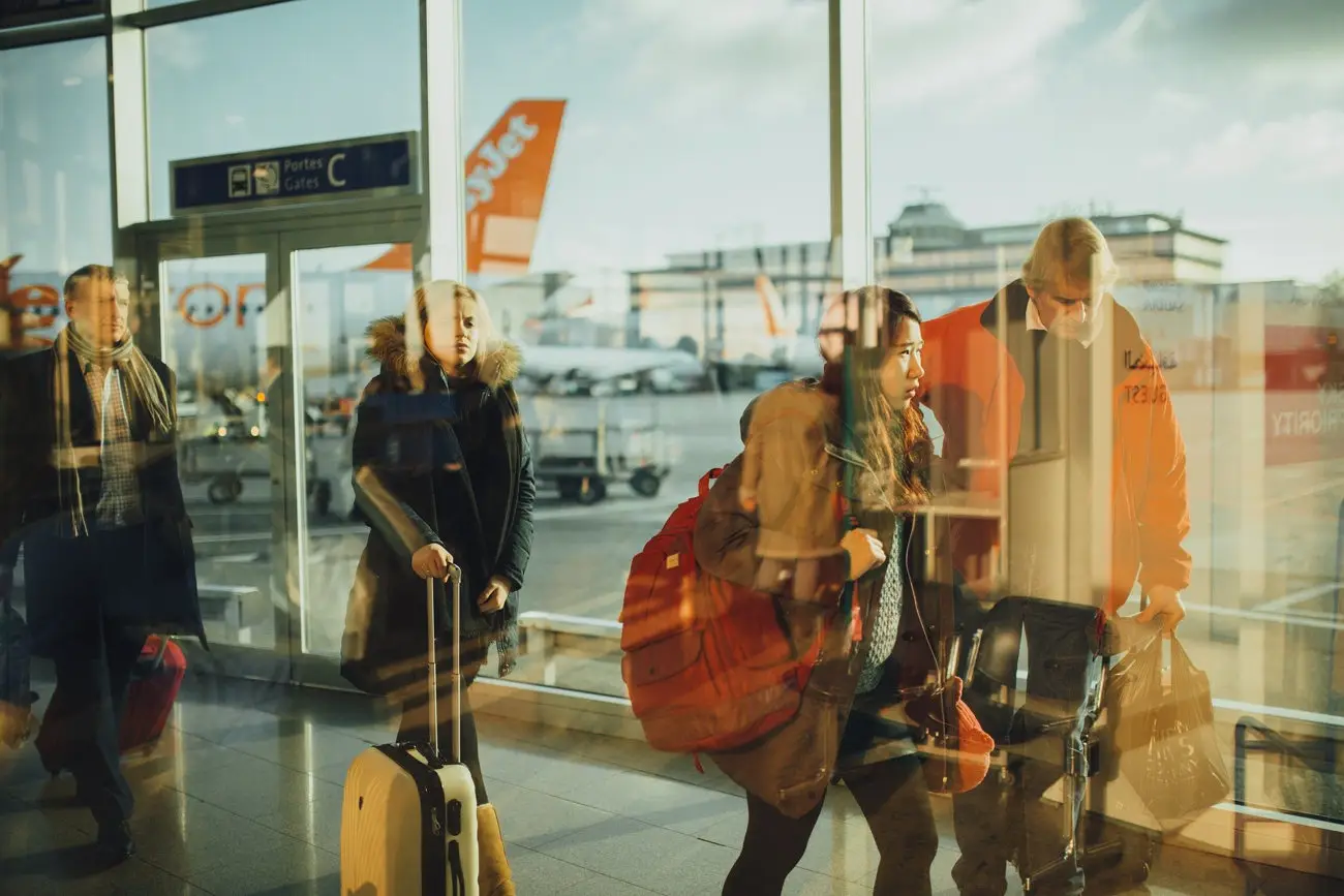 Airport-731196_1920