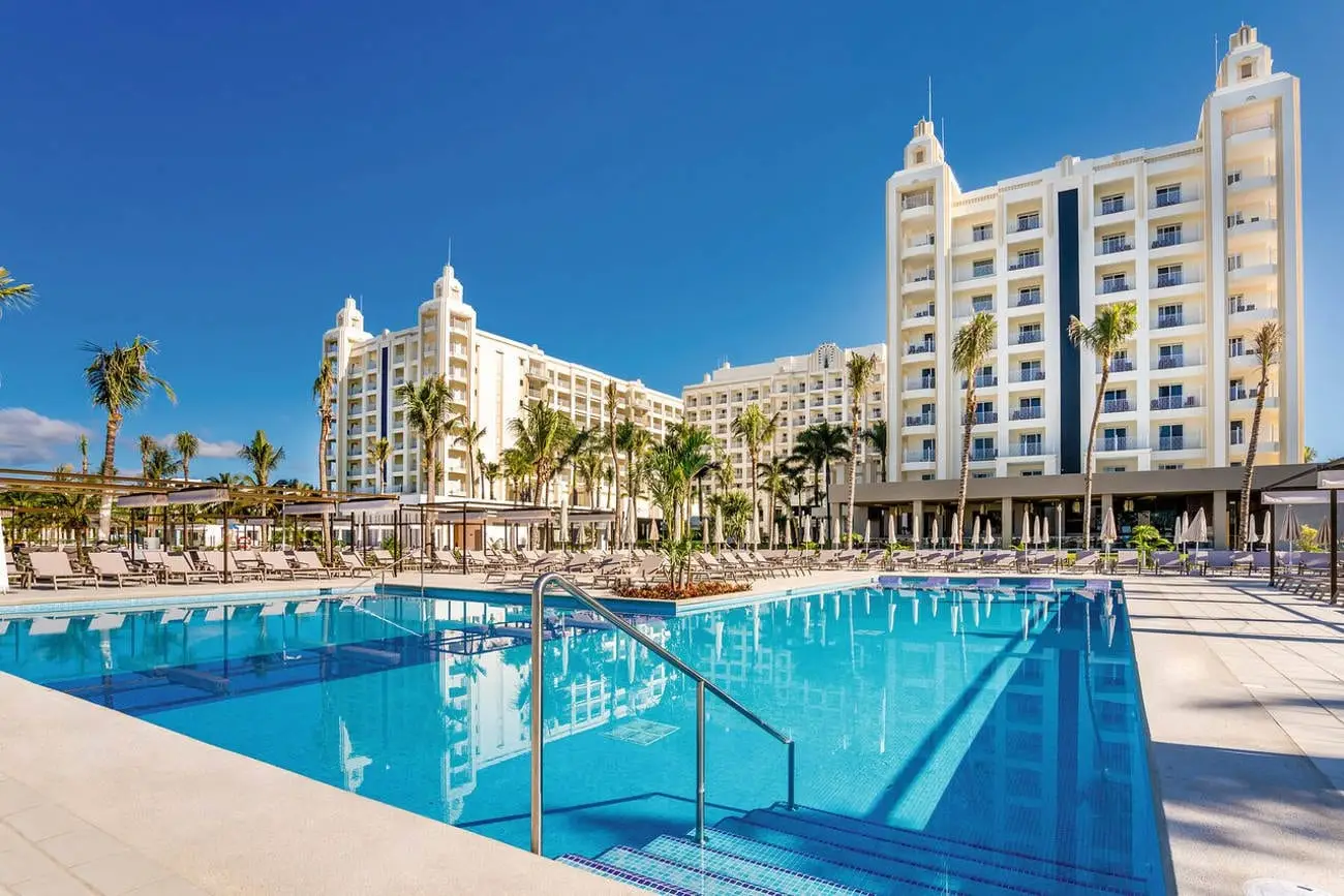 Hotel-riu-vallarta-1