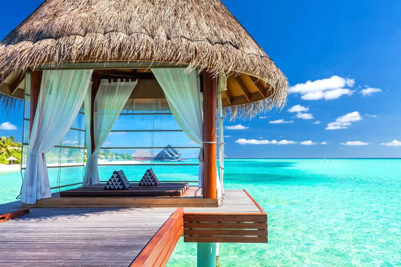 shutterstock overwater bungalow 2 Overwater bungalows in tropisch paradijs