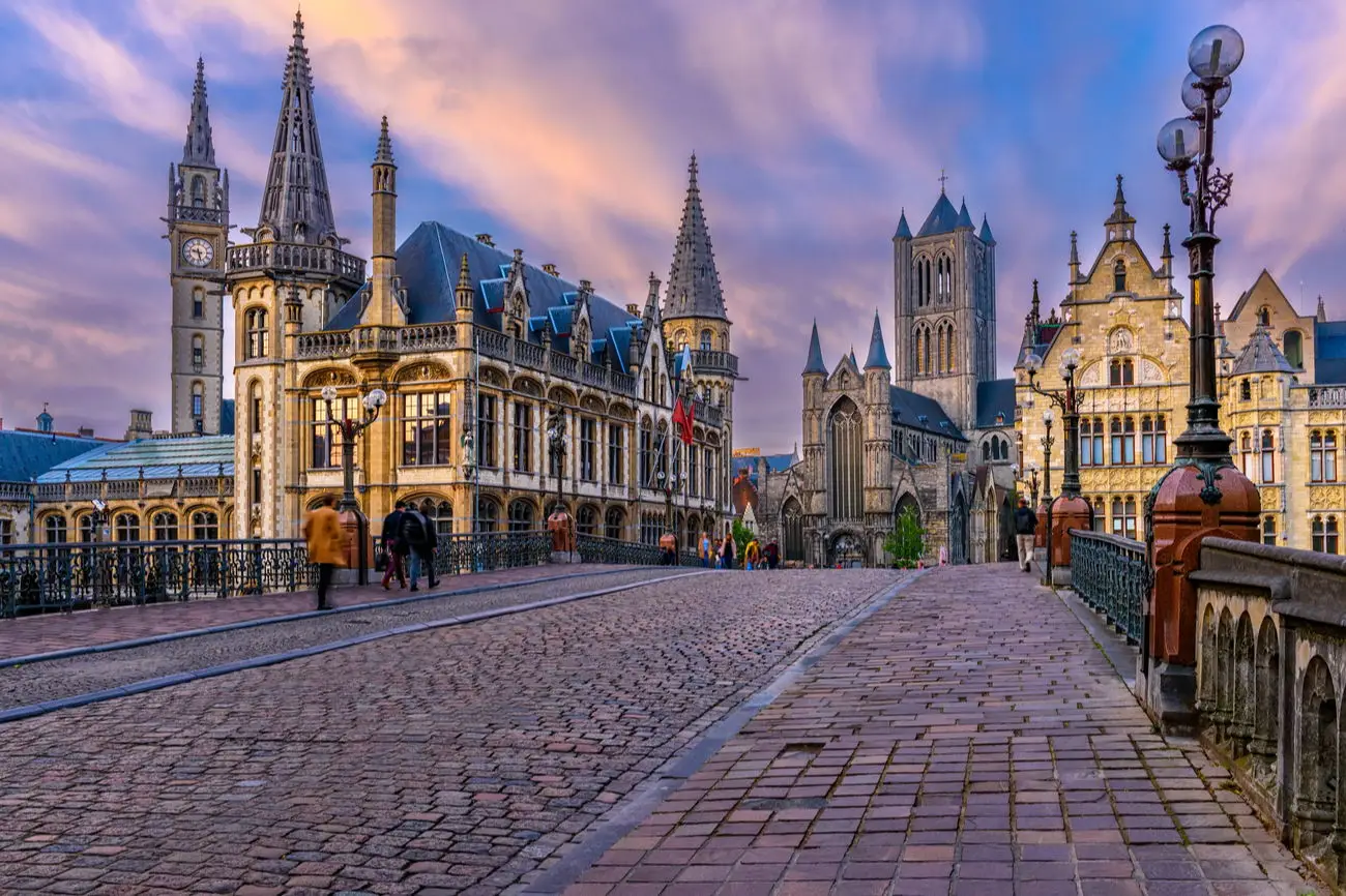Shutterstock-gent-3