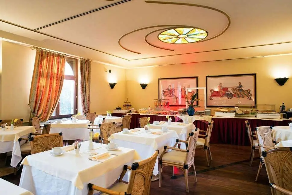 Mercure-milan-regency-milaan-2