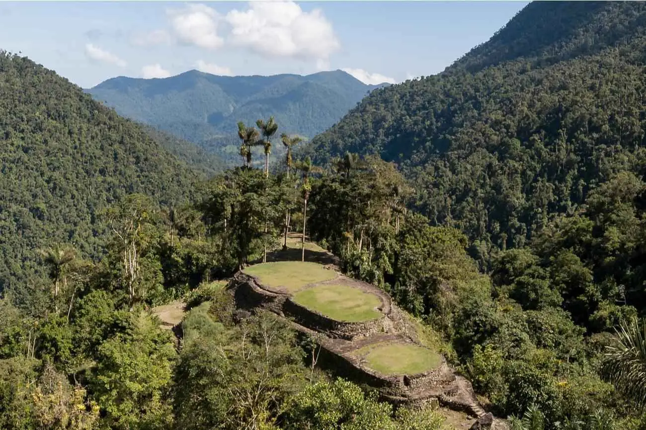 Ruïnes van Ciudad Perdida in de Colombiaanse jungle