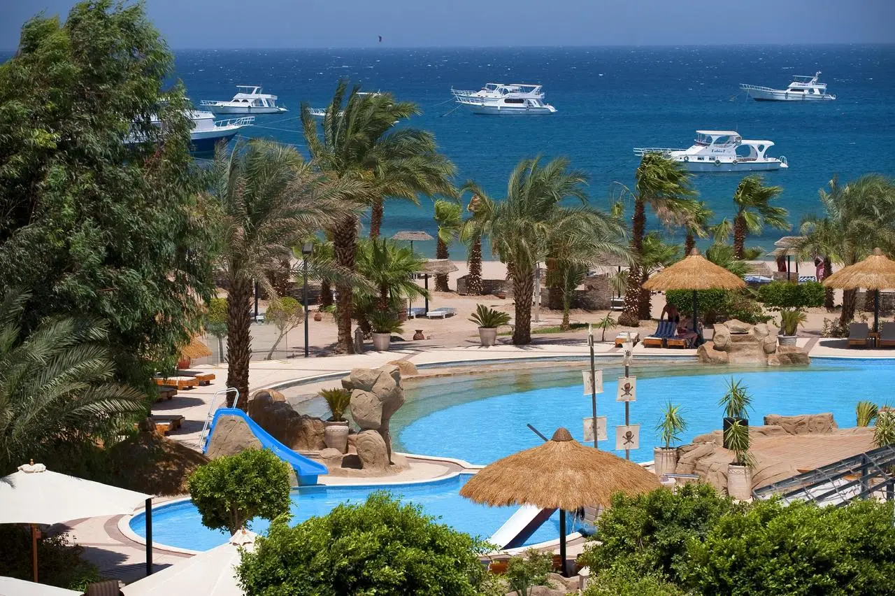Lotus-Bay-Resort-And-Spa-Abu-s-Egypte1