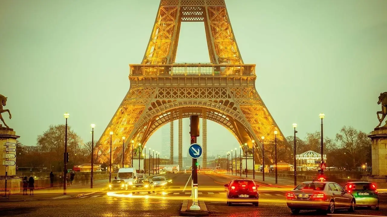 Eiffel-tower-1156146_1280-1