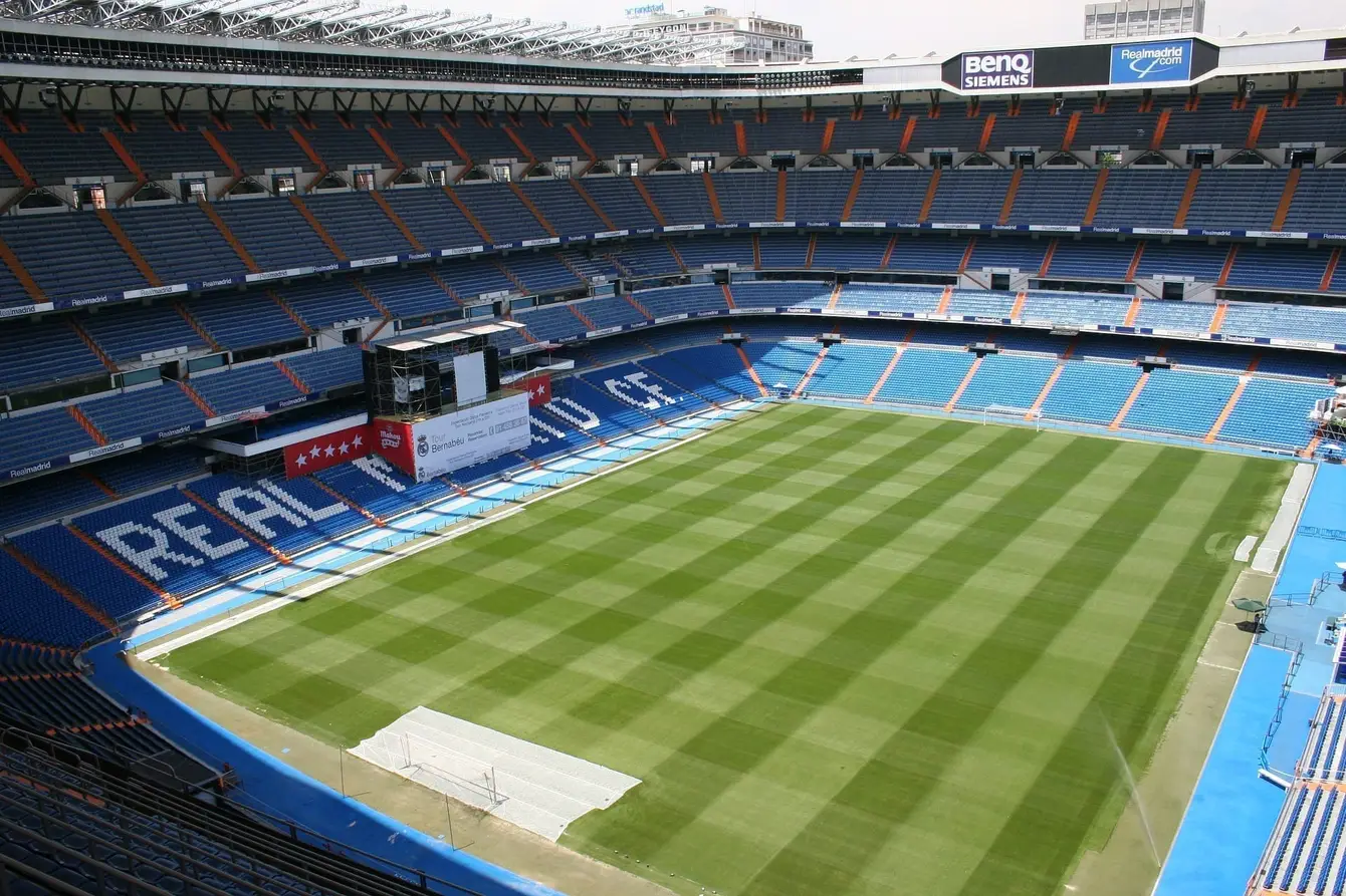 Real-2952214_1920