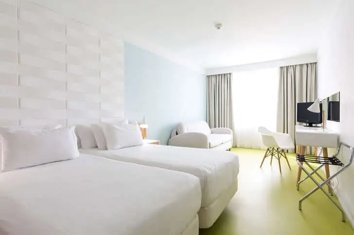 Legendary-Porto-hotel-1