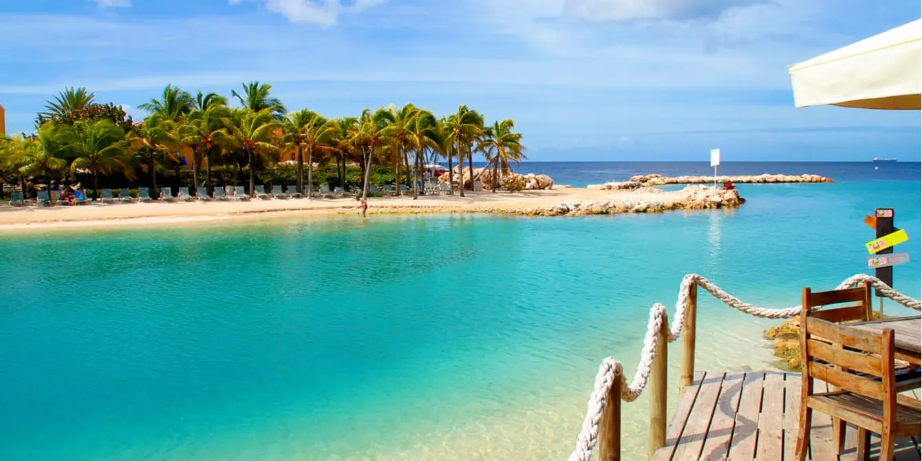 Curacao-Header1-Shutterstock1-1