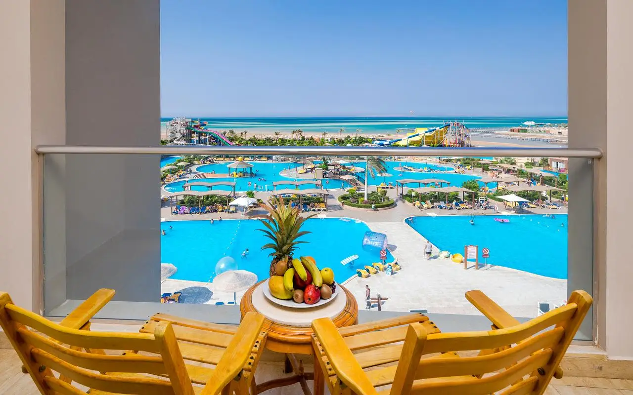Caesar-Palace-en-Aqua-Park-Hurghada-Egypte2