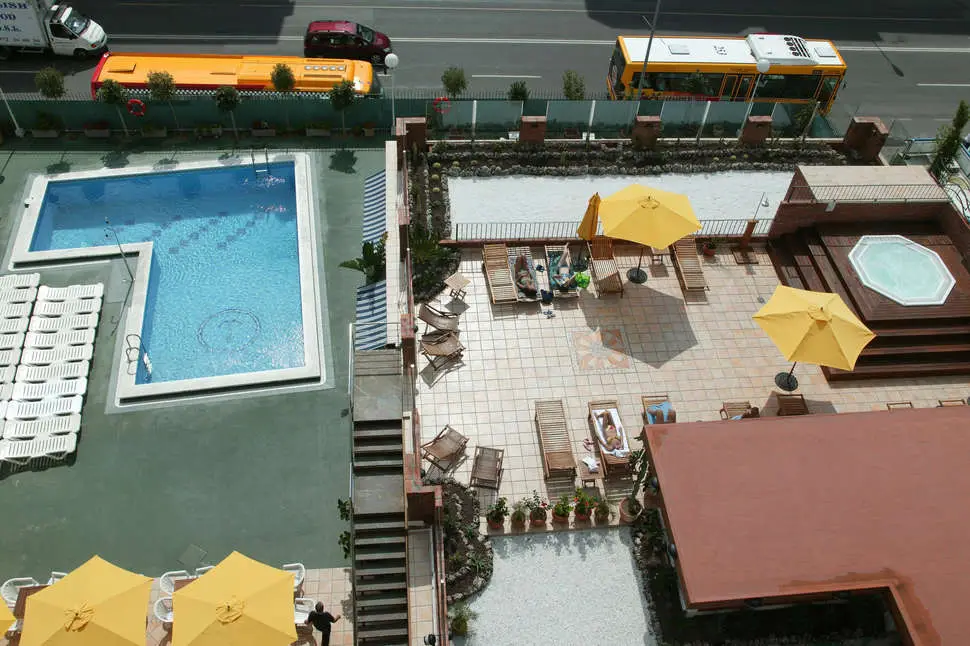 H-top-hotel-palm-beach-3