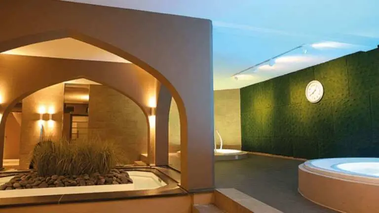 De Bronsbergen Wellness & Hotel