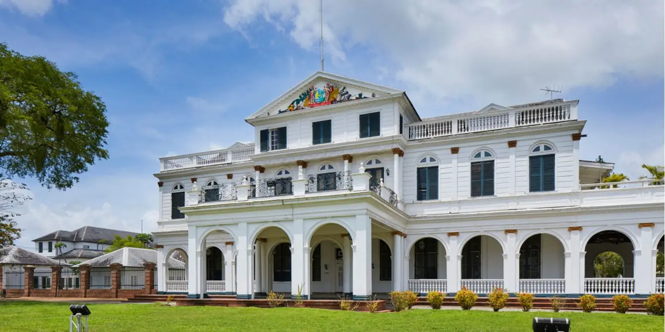 Suriname-header