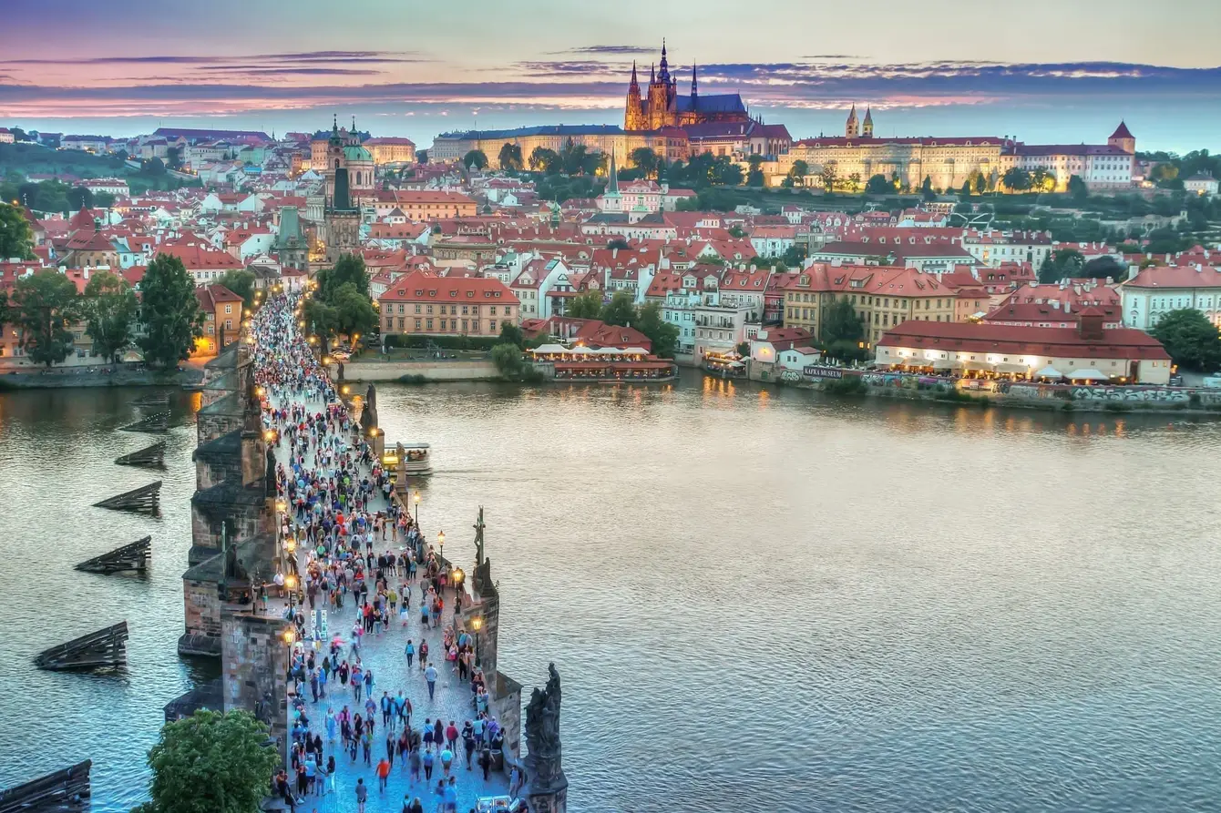 Prague-1845560_1920