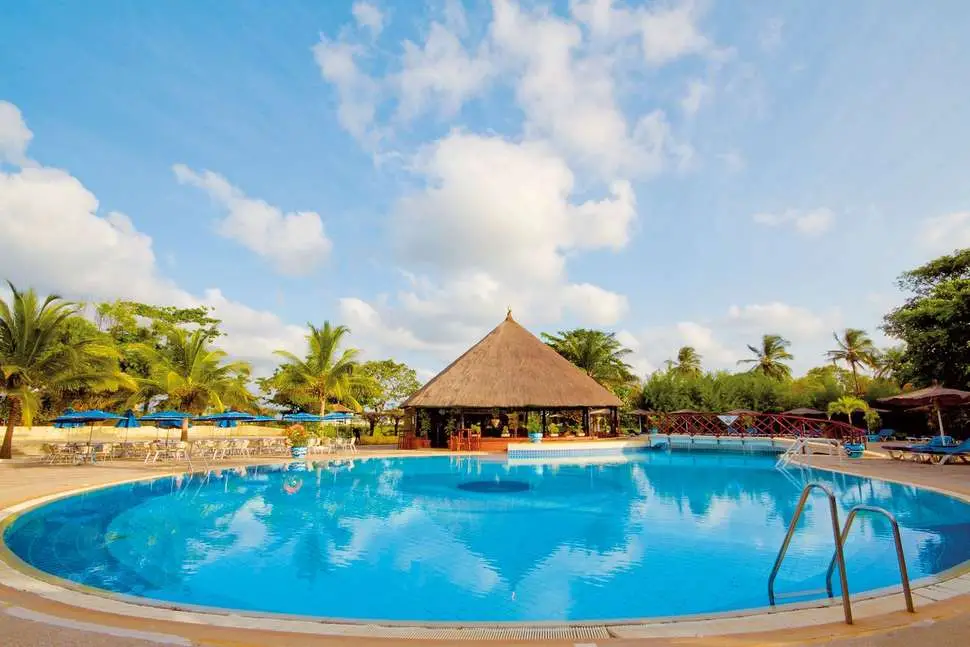 Kairaba-beach-hotel-gambia-1-1