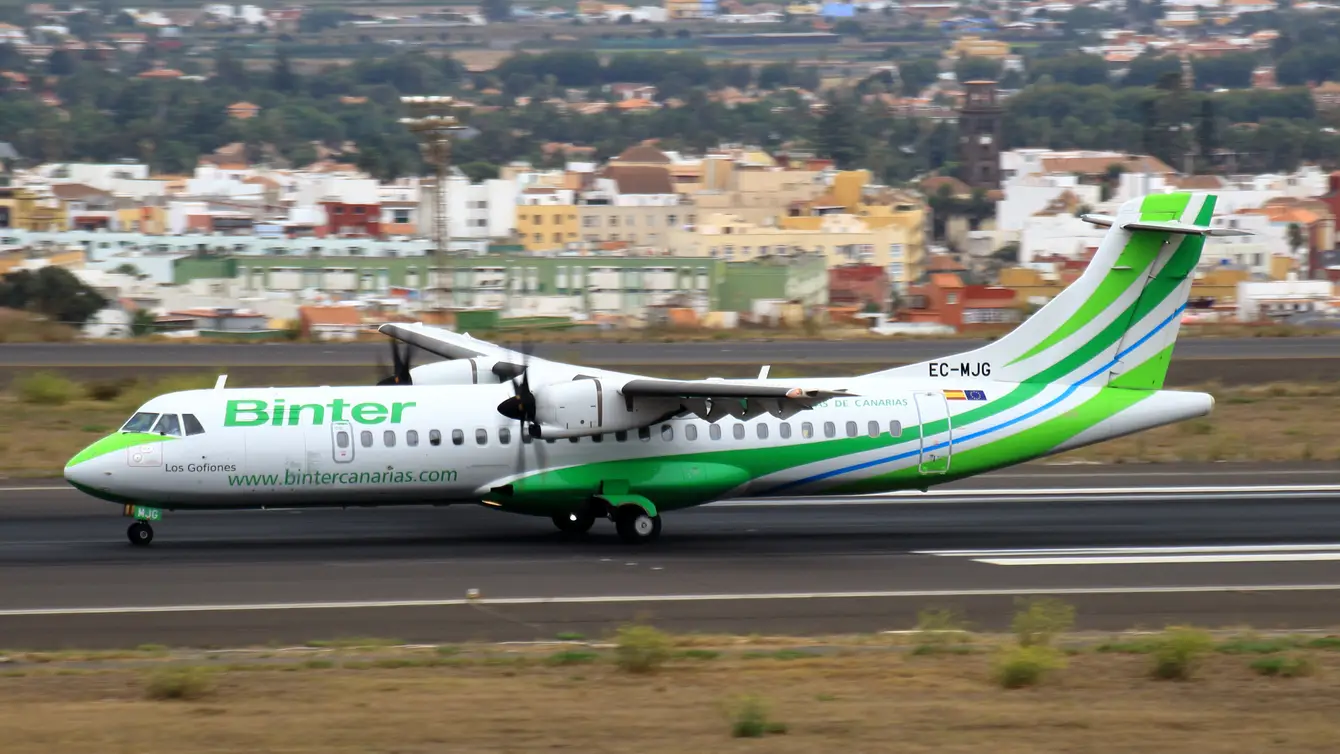 Een ATR-72 van Binter Canarias 