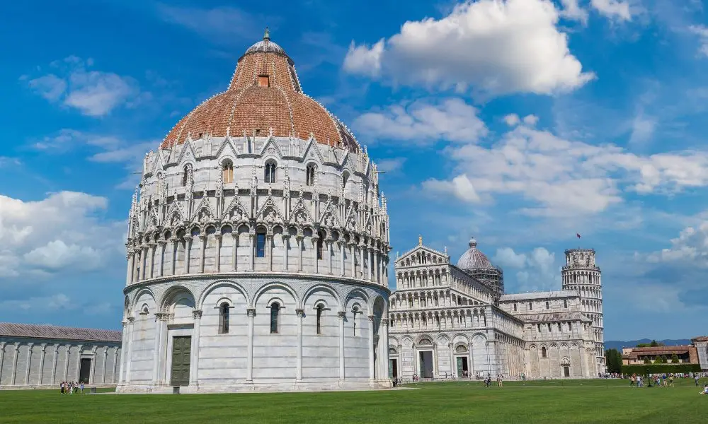 Pisa-Italie-Canvastock-3