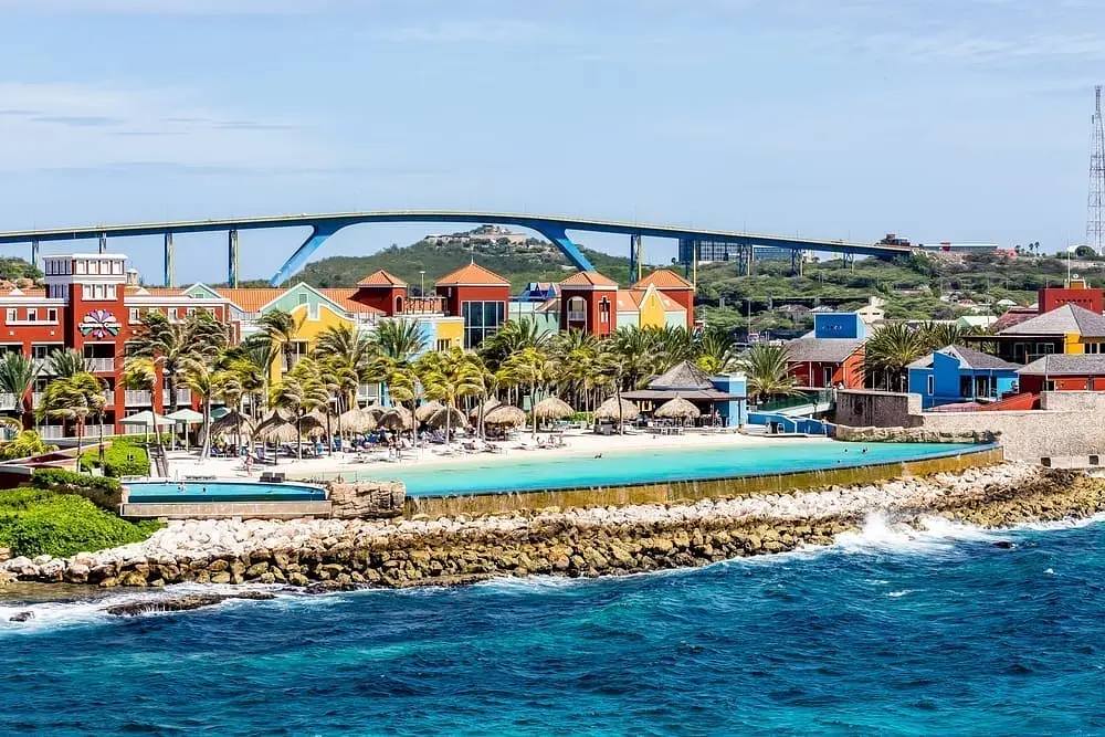 Renaissance-Curacao-Resort3