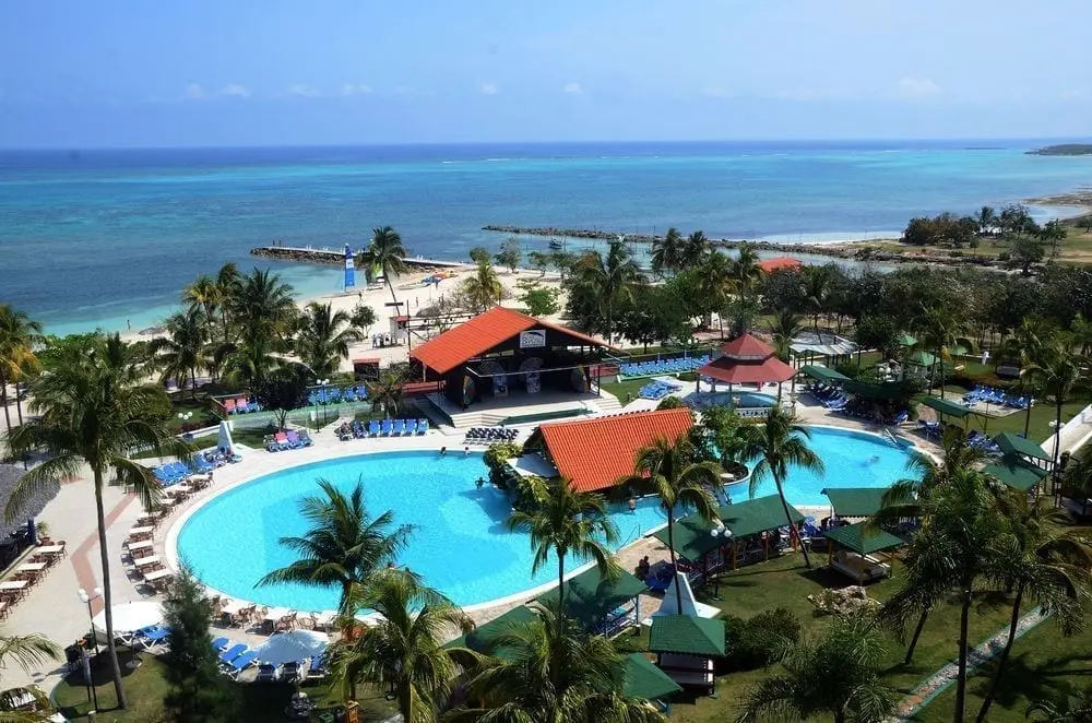 Brisas-Guardalavaca-Cuba1