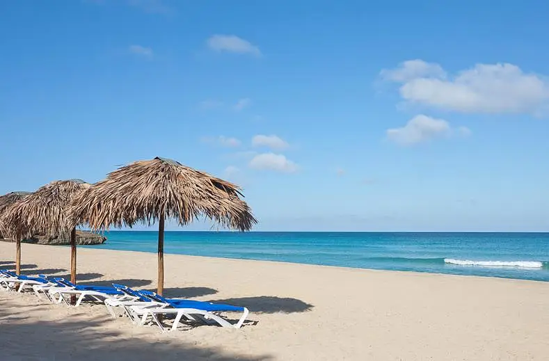 Playa-Vista-Azul-Cuba-TUI4