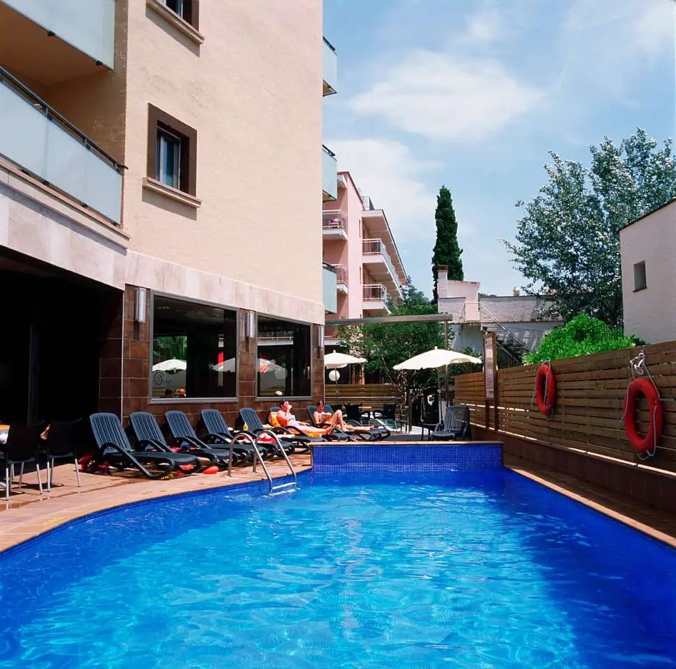 Hotel-tossa-beach-costa-brava-spanje-3