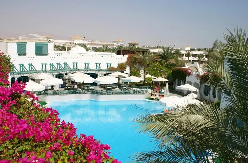 Falcon-hills-egypte-1
