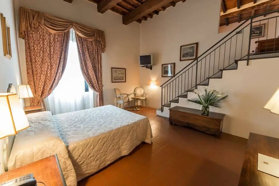 Machiavelli-palace-florence-toscane-italie-1